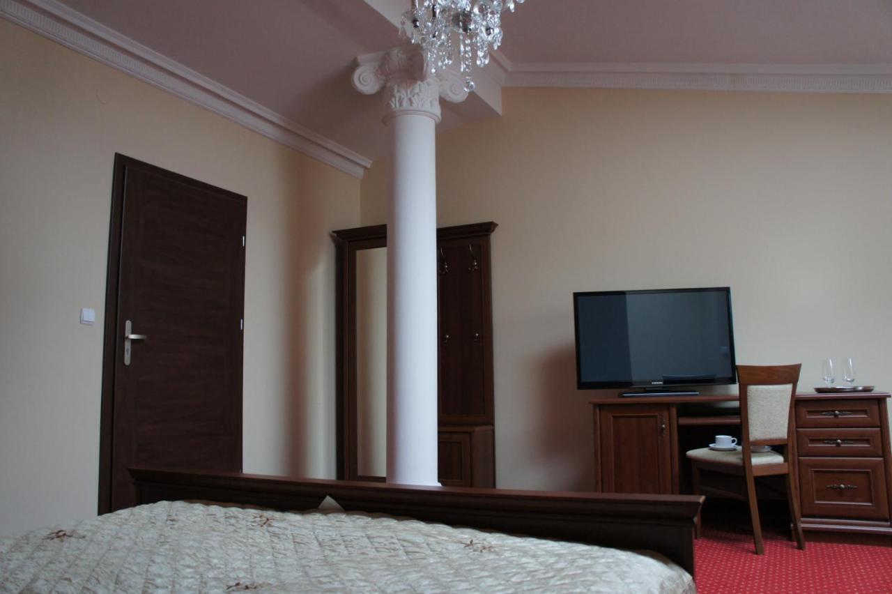 Villa Demetrios Kaluszyn  ภายนอก รูปภาพ