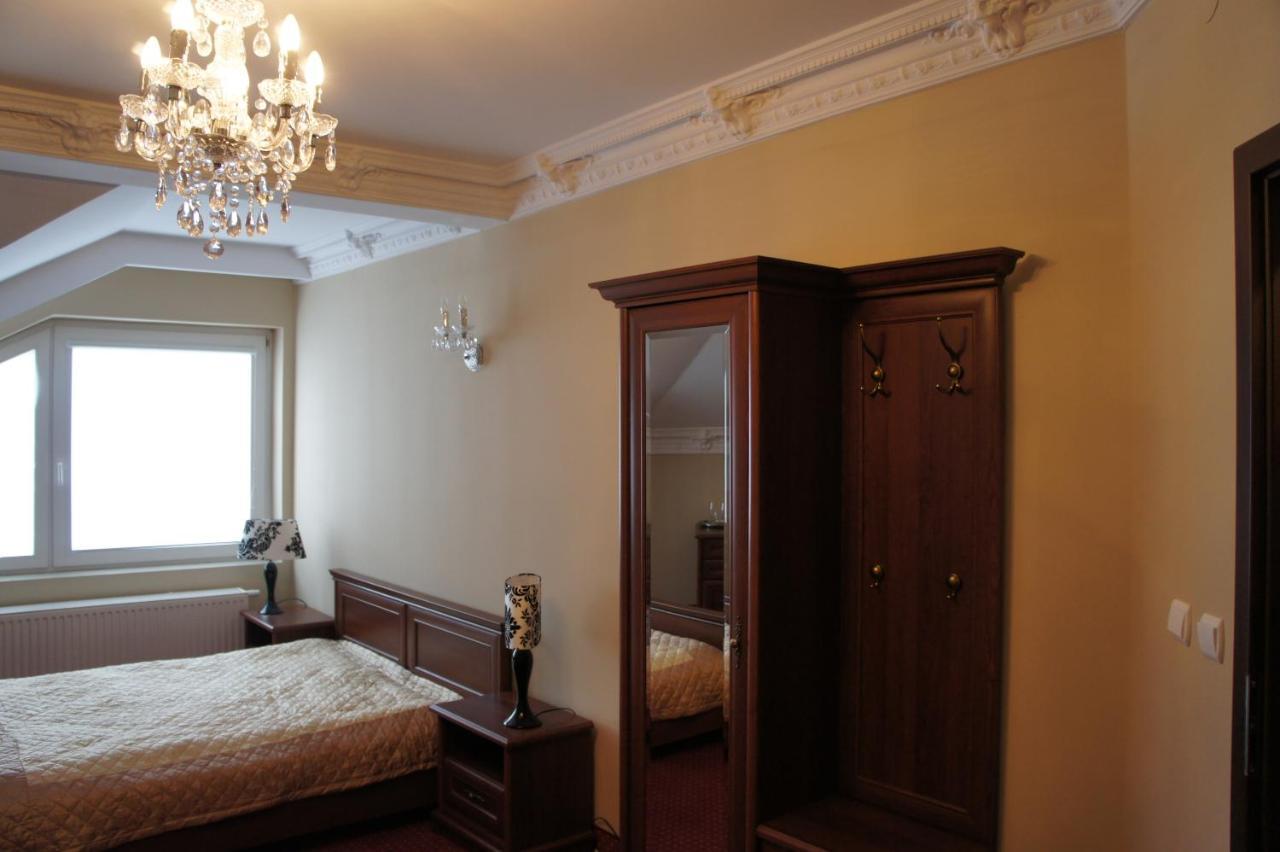 Villa Demetrios Kaluszyn  ภายนอก รูปภาพ
