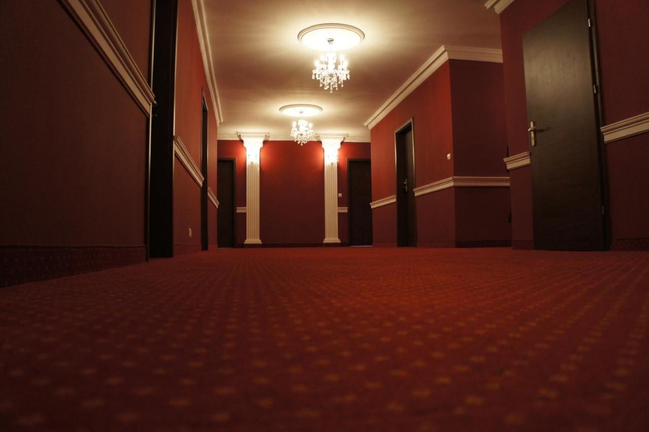 Villa Demetrios Kaluszyn  ภายนอก รูปภาพ